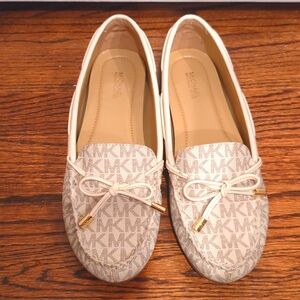 Women's Michael Kors Ivory Loafers, Size 8